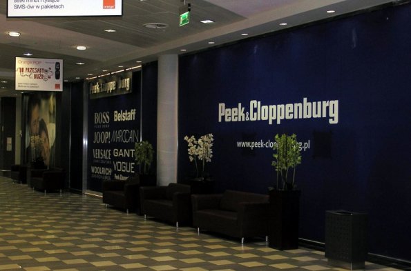 Lokal handlowy Peek & Clopperburg w CH Reduta w Warszawie