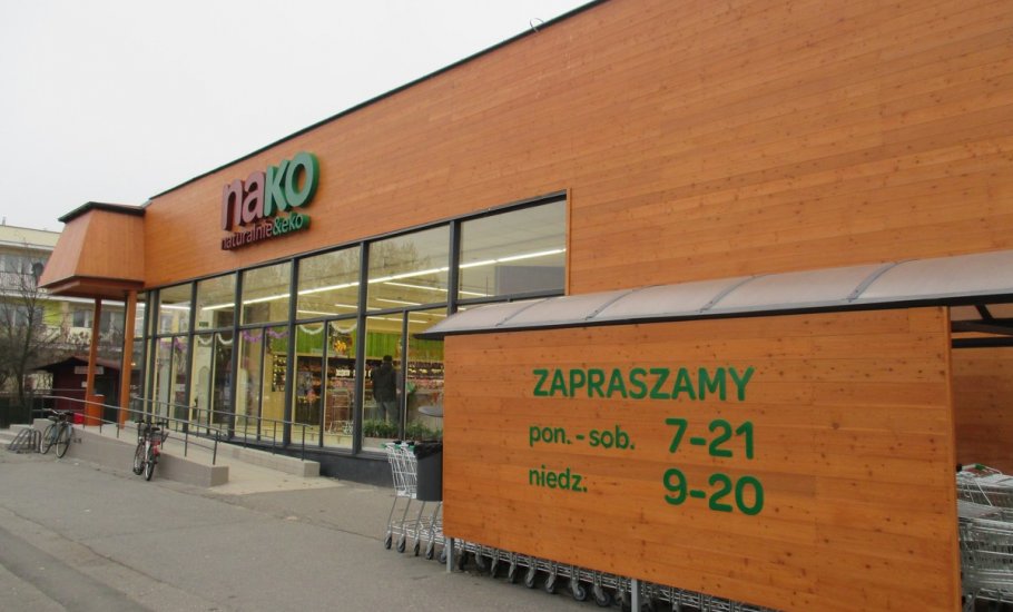 Carrefour Market w Łomiankach ul. K. Baczyńskiego